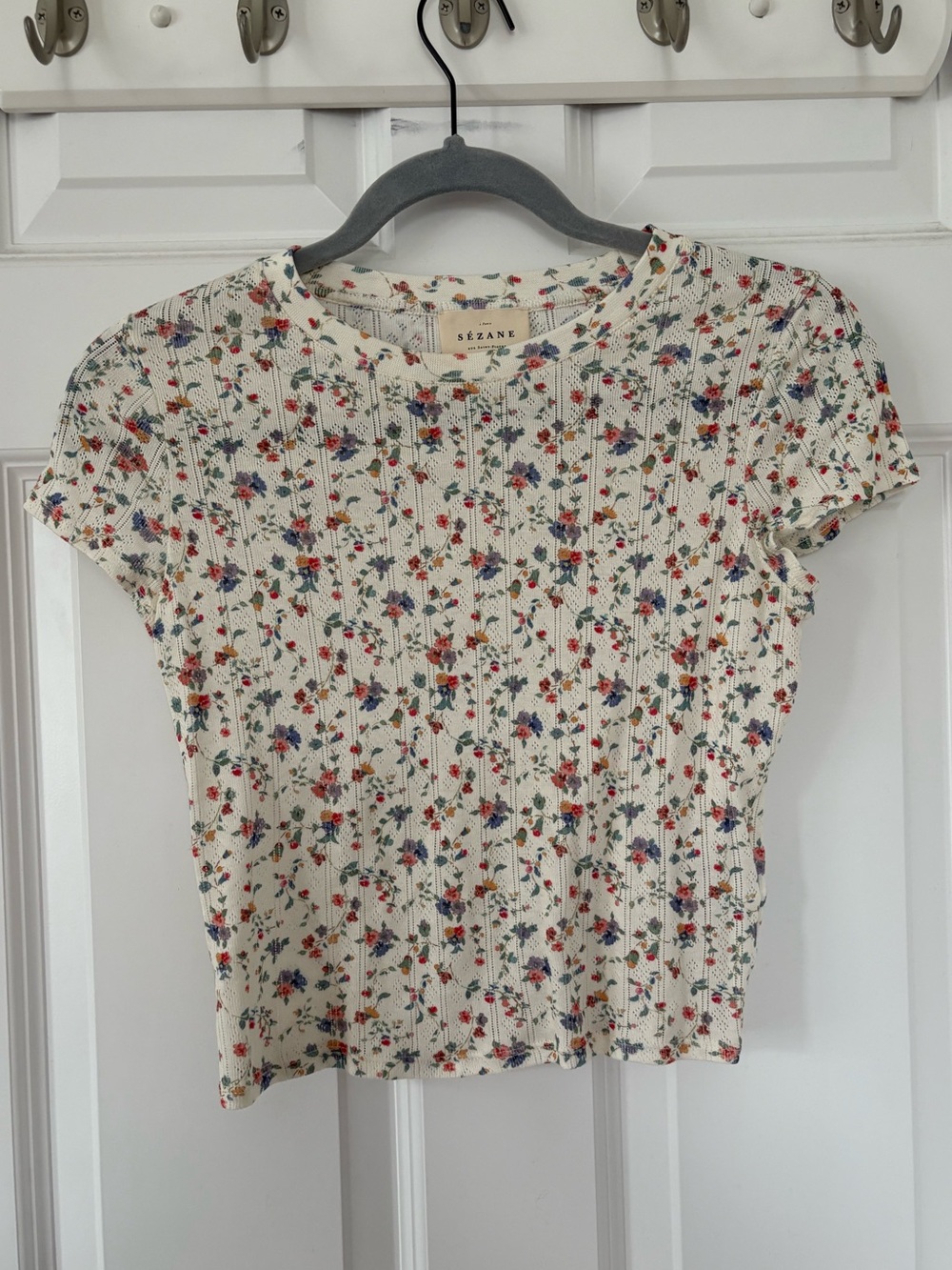 Sezane Cream Ribbed Short-Sleeve Top with Multicolor Floral Print